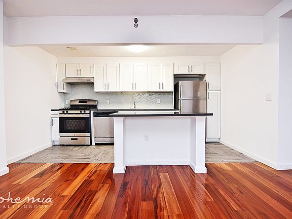 2nd image of 275 W 140th St APT 8A