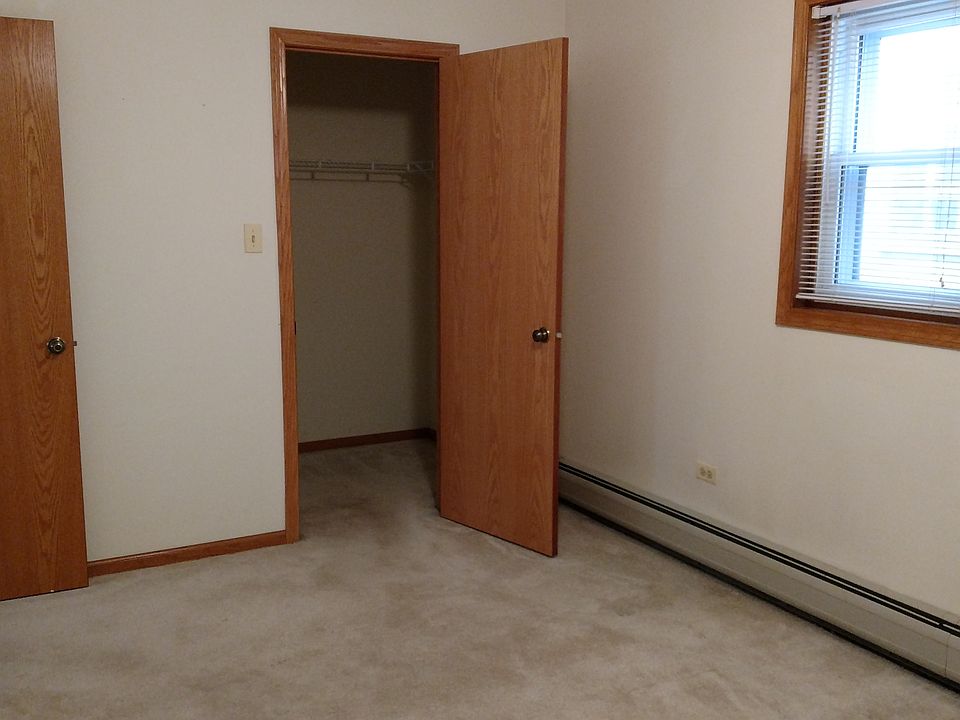 1st image of 5328 S Long Ave Fl 2