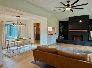 9727 Barmont Dr, La Porte, TX 77571