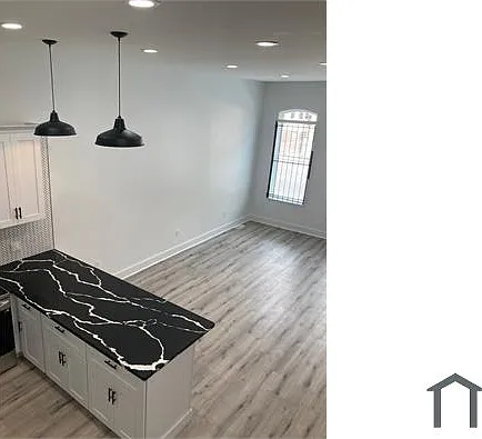 4 bed, $2,460 — Photo 4