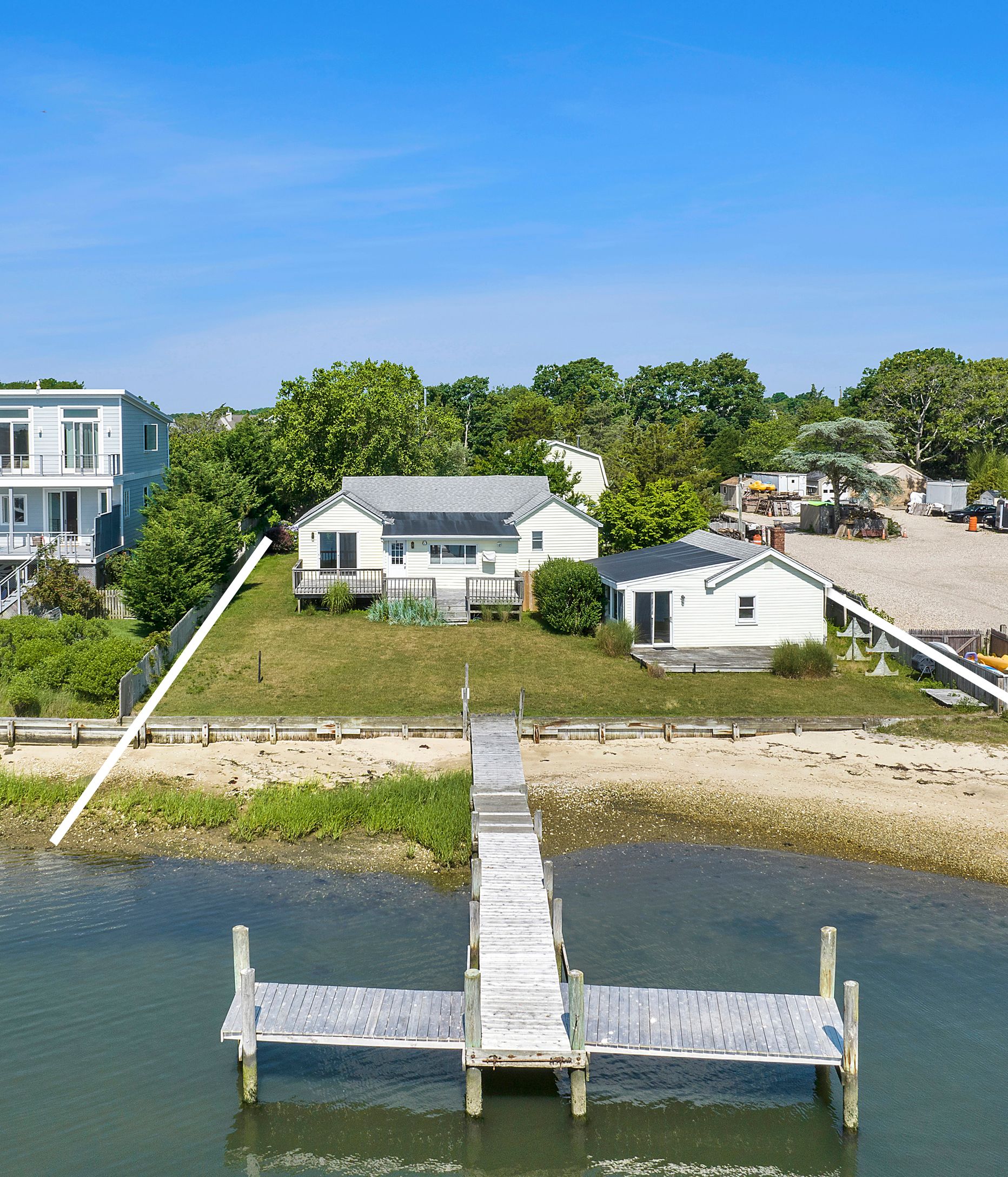 35 Gardners Ln, Hampton Bays, NY 11946 Out East