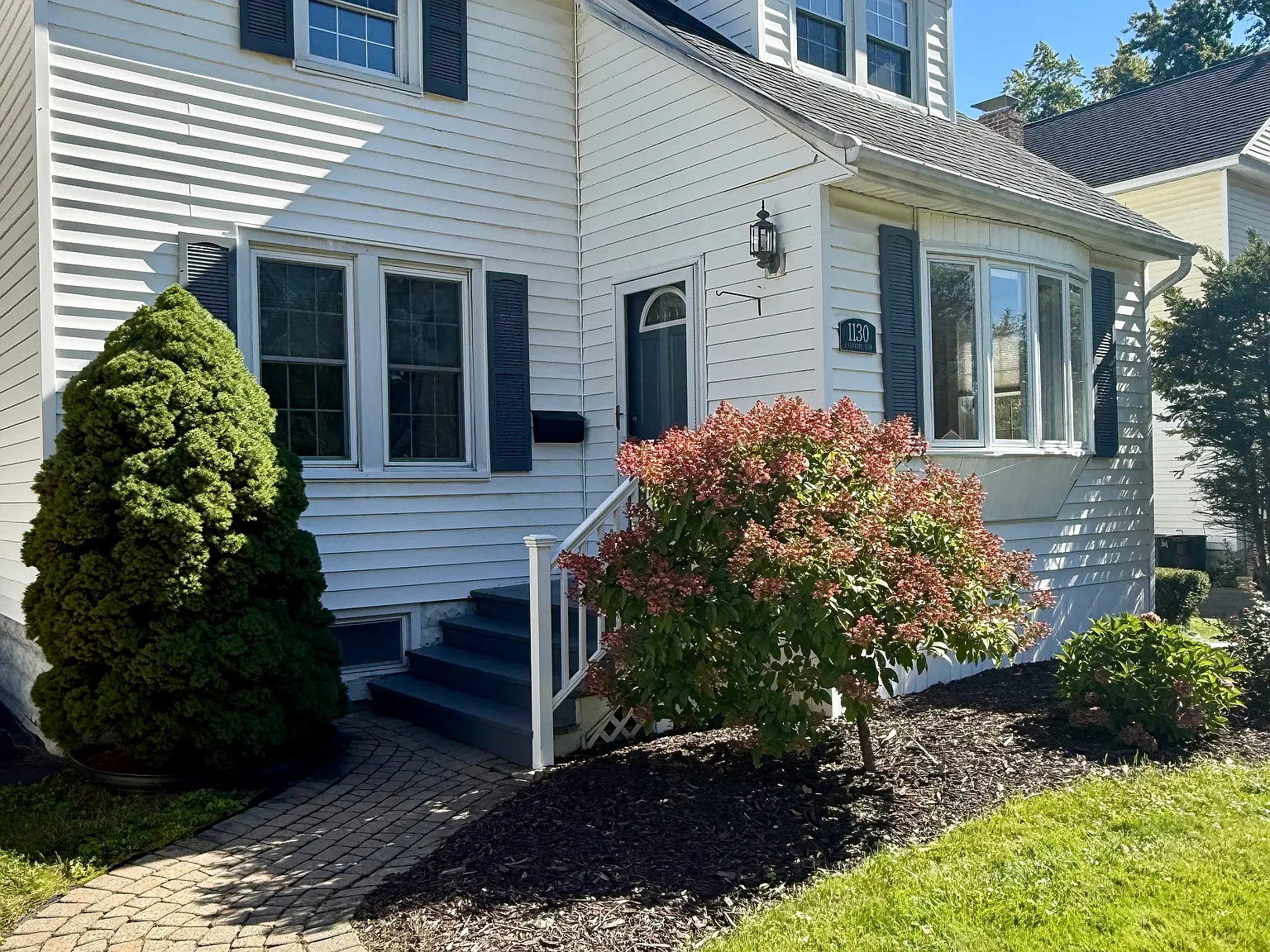 3 bed, 2.5 bath, 1812 sqft, $3,000 — Photo 2