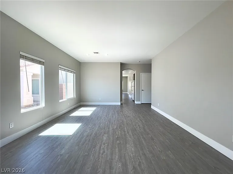 6413 Sierra Sands St — Photo 4
