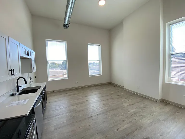 350 N Main St — Photo 53