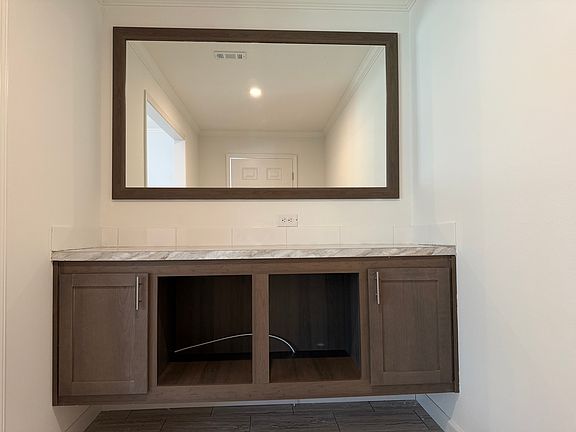 5th image of 120 W Piedmont Ave #120