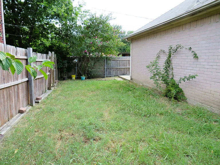 6034 Maple Leaf Dr — Photo 26