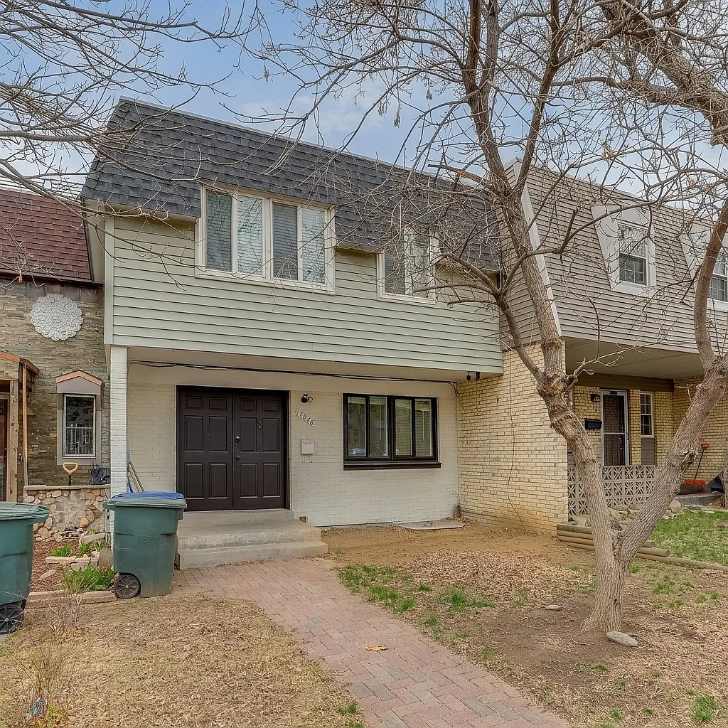 5 bed, 1995 sqft, $650 — Photo 1