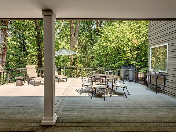 4th image of 8010 Evergreen Ln