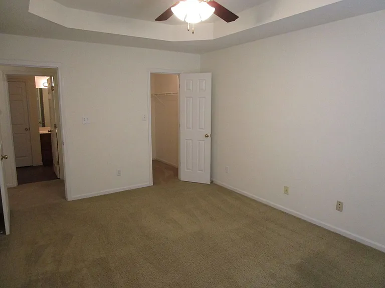 1725-1727 Louise Cir — Photo 26