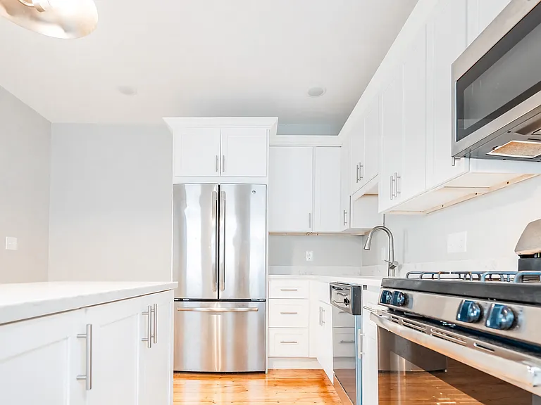 394 Centre St #1 — Photo 5