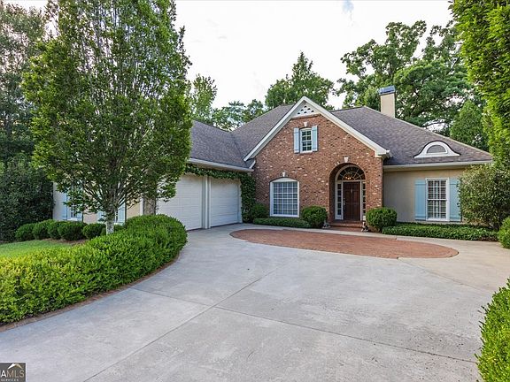 2nd image of 105 Maimont Cir