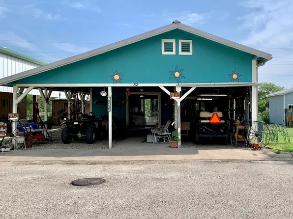 138 De Zavala St., Brackettville, TX 78832