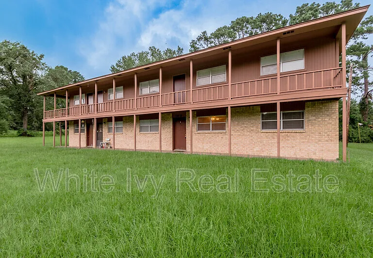 120 McAdams Ln #E — Photo 1