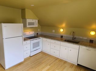 127 Chapin Ave APT 3, Providence, RI 02909