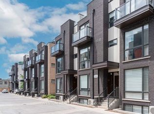 30 Fieldway Rd #76, Toronto, ON M8Z0E3