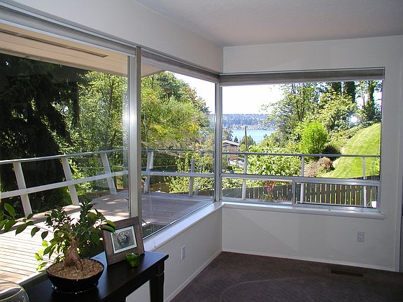 Lake WA view from Fam Room