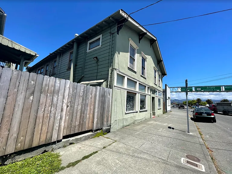 1507 5th St — Photo 3