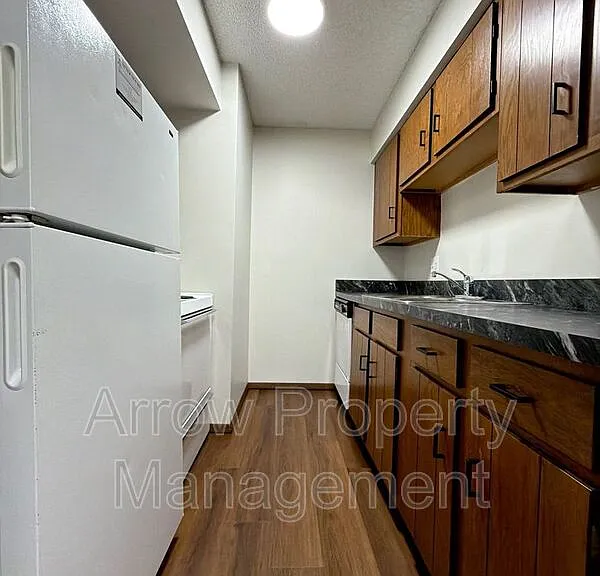 1431 D St #8 — Photo 1