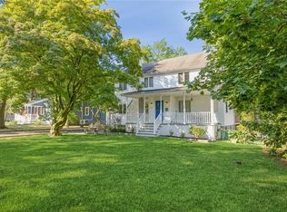 35 Grandview Ave, Nanuet, NY 10954