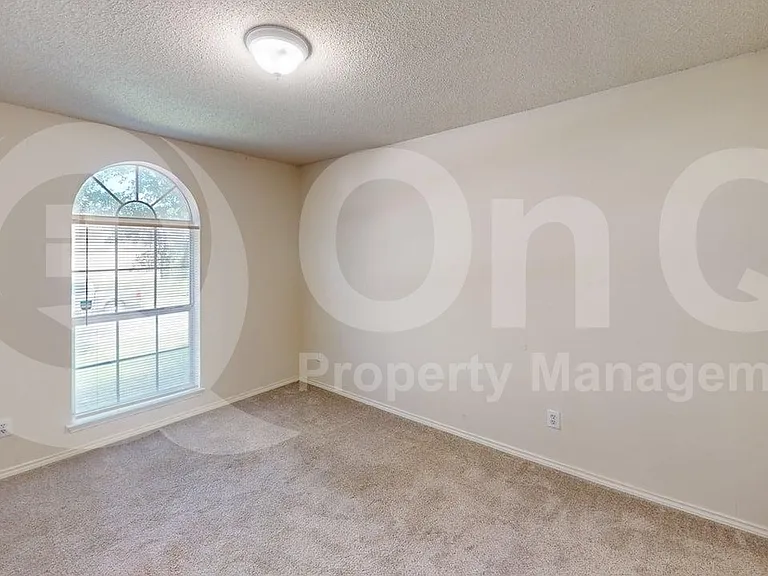 8001 Mourning Dove Dr — Photo 11