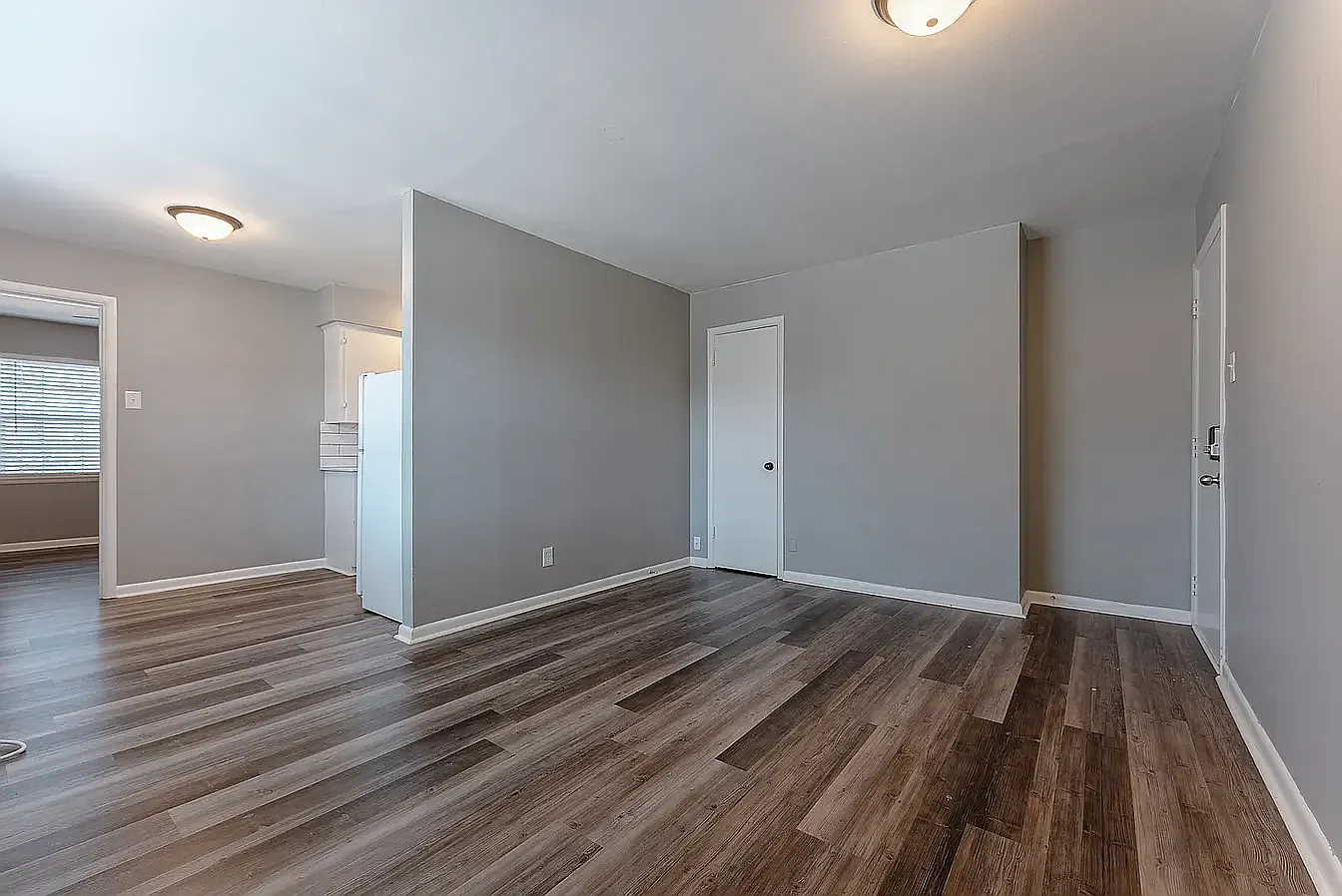 1 bed, 750 sqft, $800 — Photo 2