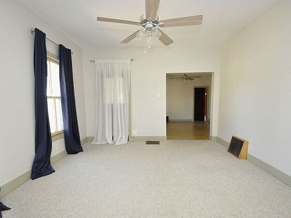 4th image of 710 Short St