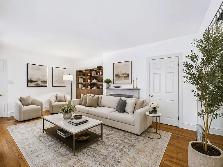 1738 Green St — Photo 4
