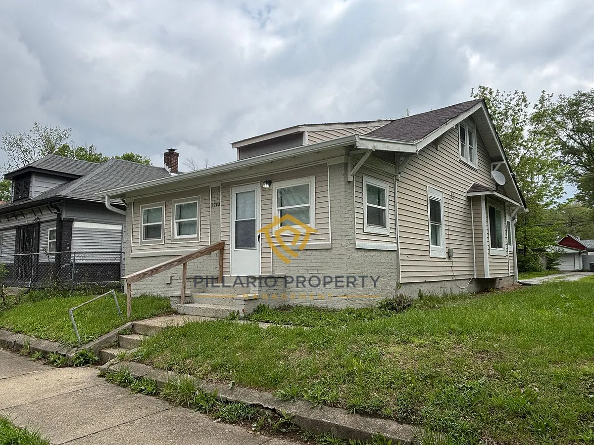 Building Photo - 1023 N Pershing Ave