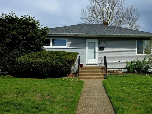 7529 Maryland Ave, Hammond, IN 46323