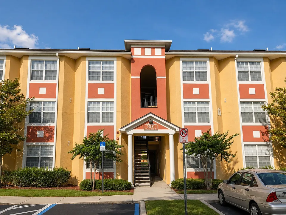 10873 Windsor Walk Dr #304