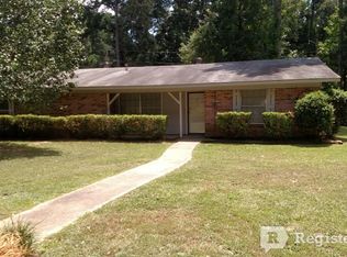 913 Wildwood Ter, Marshall, TX 75672