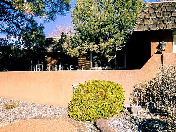 3rd image of 9017 Camino Del Sol NE