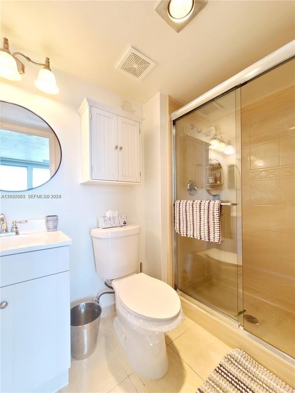 531 N Ocean Blvd APT 1102, photo 9