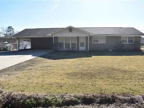 4601 Newsome Dr, Phenix City, AL 36870