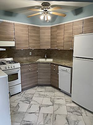 4th image of 15040 Tahoe St APT 3A