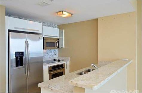 4th image of 601 NE 36th St APT 3205
