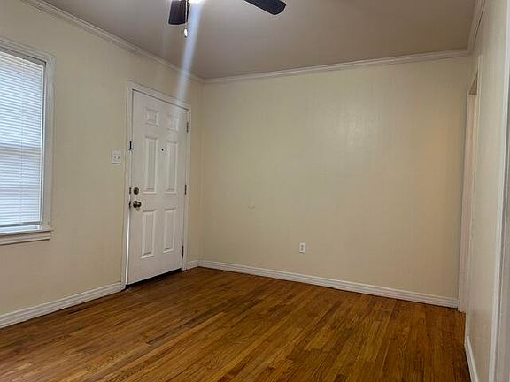 4th image of 2011 38th St