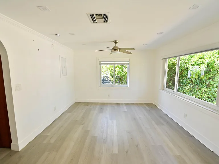 1532 Fletcher St — Photo 7