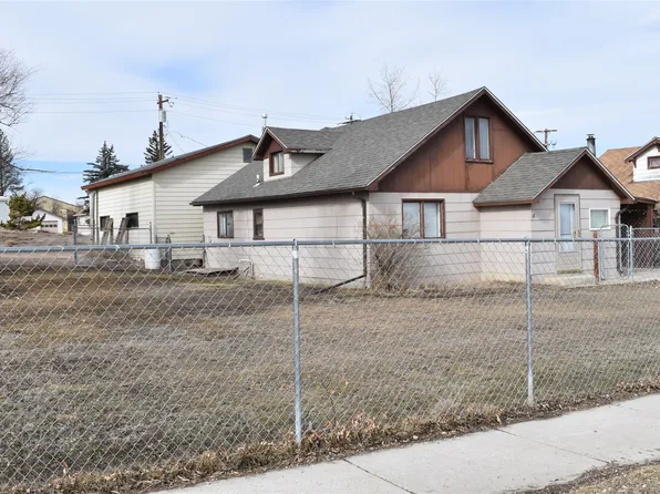327 9th Ave N, Shelby, MT 59474