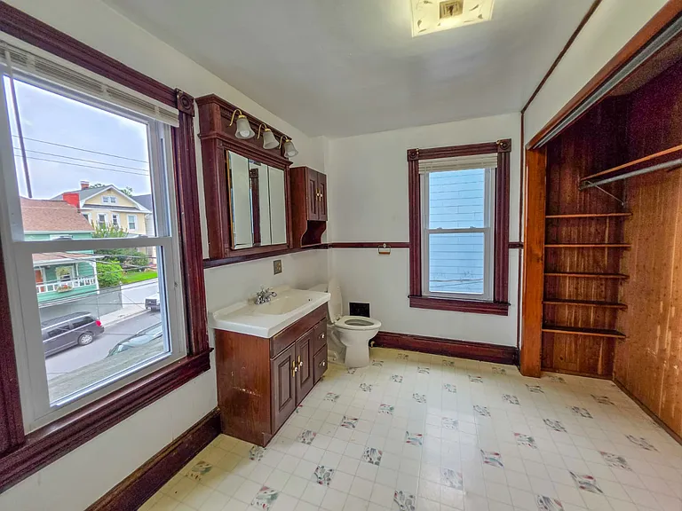 8 N Virginia Ave — Photo 26
