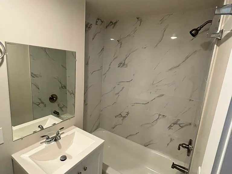 436 SW 6th St #19 — Photo 9
