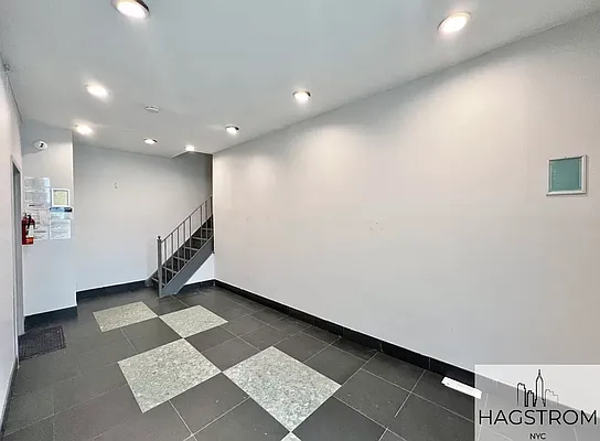 Rented by Hagstrom Management Inc | media 42