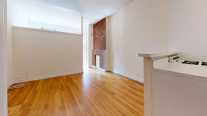 Rented by Bond New York | media 1