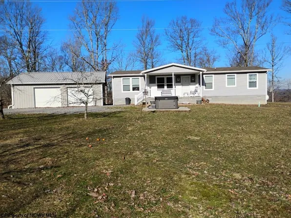132 Cottage Hl, Thornton, WV 26440