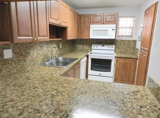 1890 W 56th St APT 1120, Hialeah, FL 33012