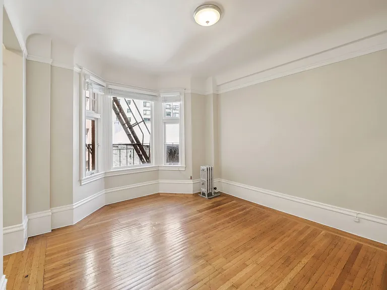 676 Geary Street — Photo 14