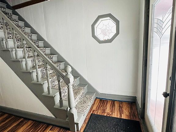 3rd image of 108 E Arch St