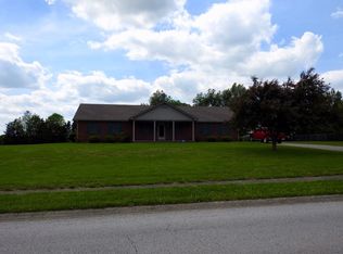 102 Raven Dr, Berea, KY 40403