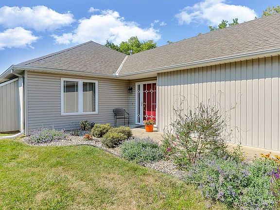 2nd image of 113 Heatherton Ct