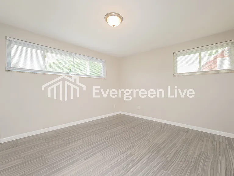 4709 Lolly Dr — Photo 9